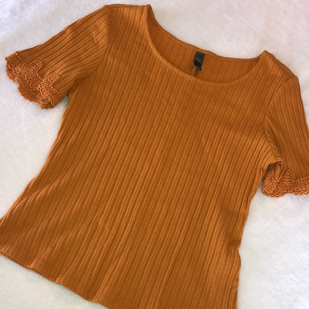 Burnt orange top